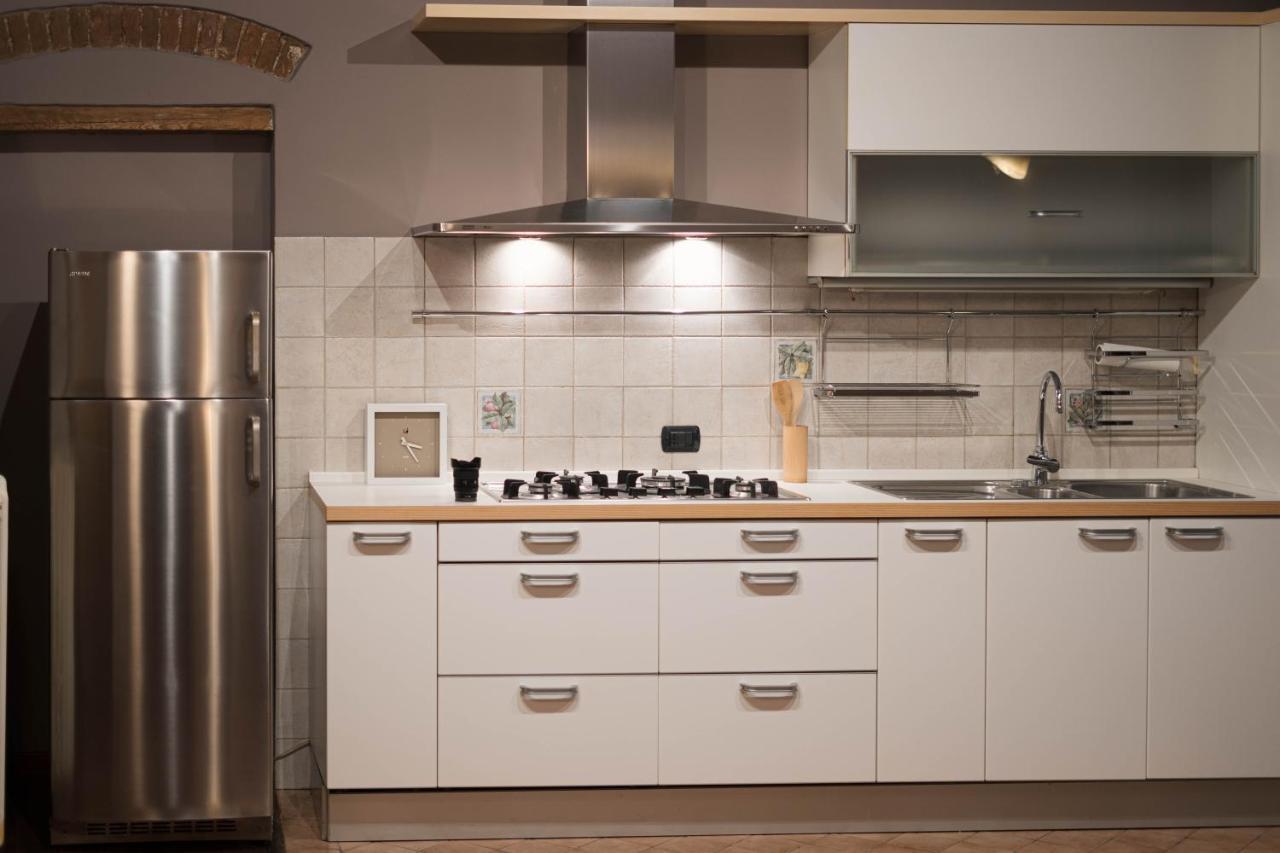 Napule...E Apartments Пескьера-дель-Гарда Экстерьер фото